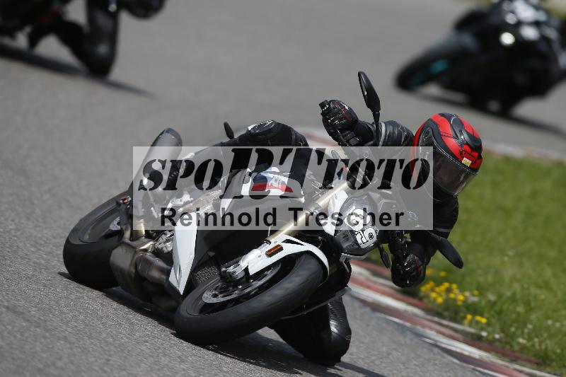 /Archiv-2024/29 12.06.2024 MOTO.CH Track Day ADR/Gruppe gelb/89